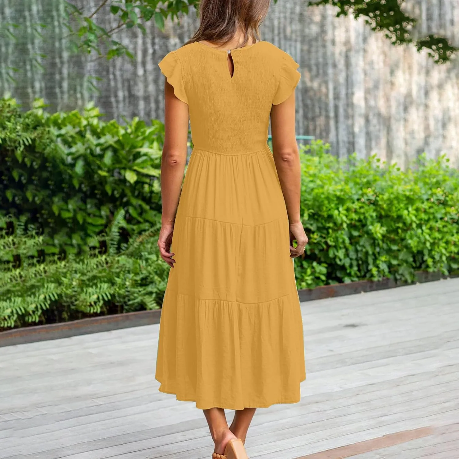Long Flowy Dress for Women Cap Sleeve Smocked Maxi Dress A Line Wedding Guest Dresses Round Neck Tiered Sundress