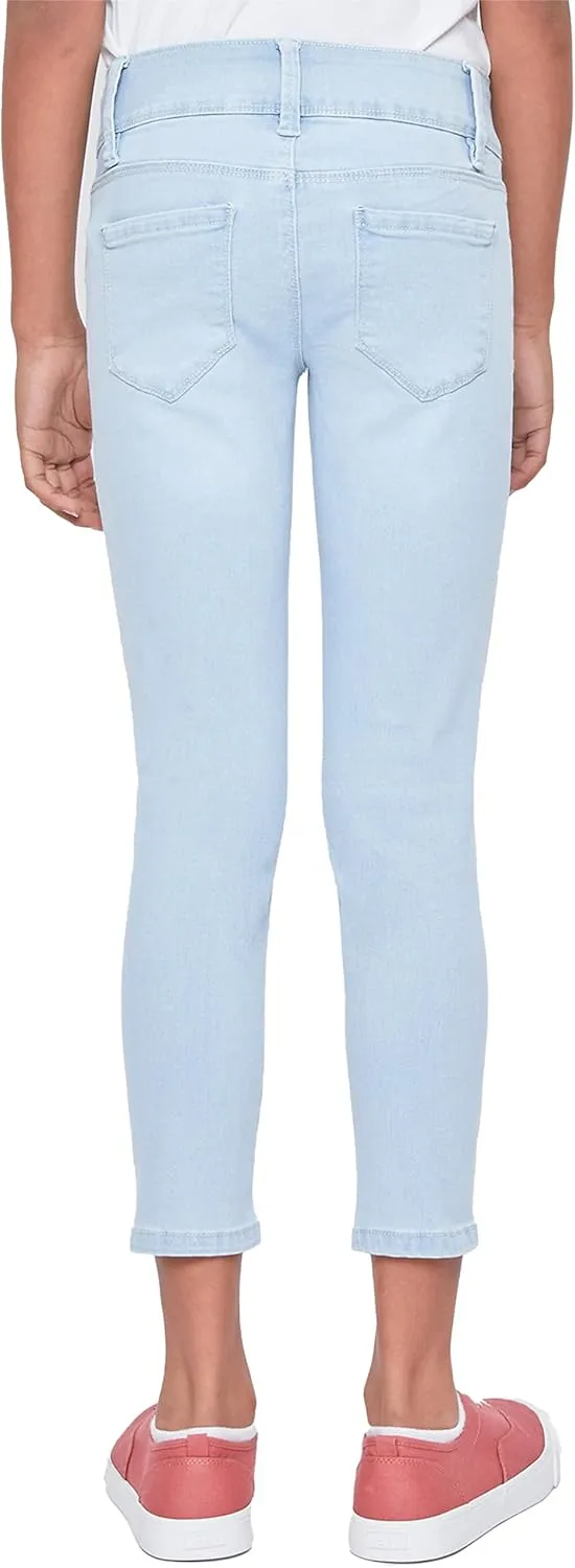 YMI Girls Essential 2-Button Anklet Jeans W/Distressed Hem